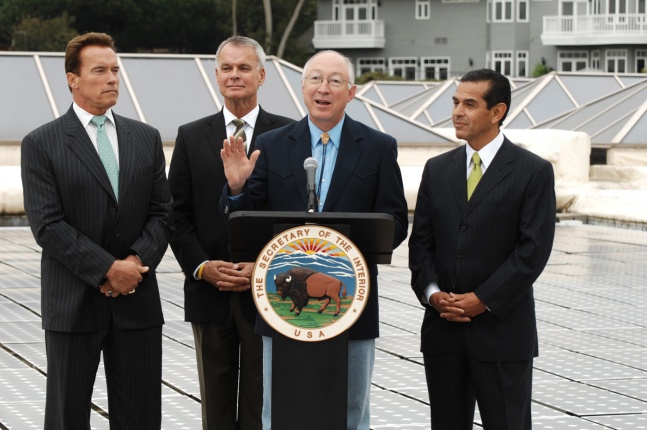 Governor Arnold Schwarzenegger, Mike Chrisman California Secretary for Natural Resources, Interior Secretary Salazar and Los Angeles Mayor Antonio Villaraigosa. Photo by Tami A. Heilemann-DOI